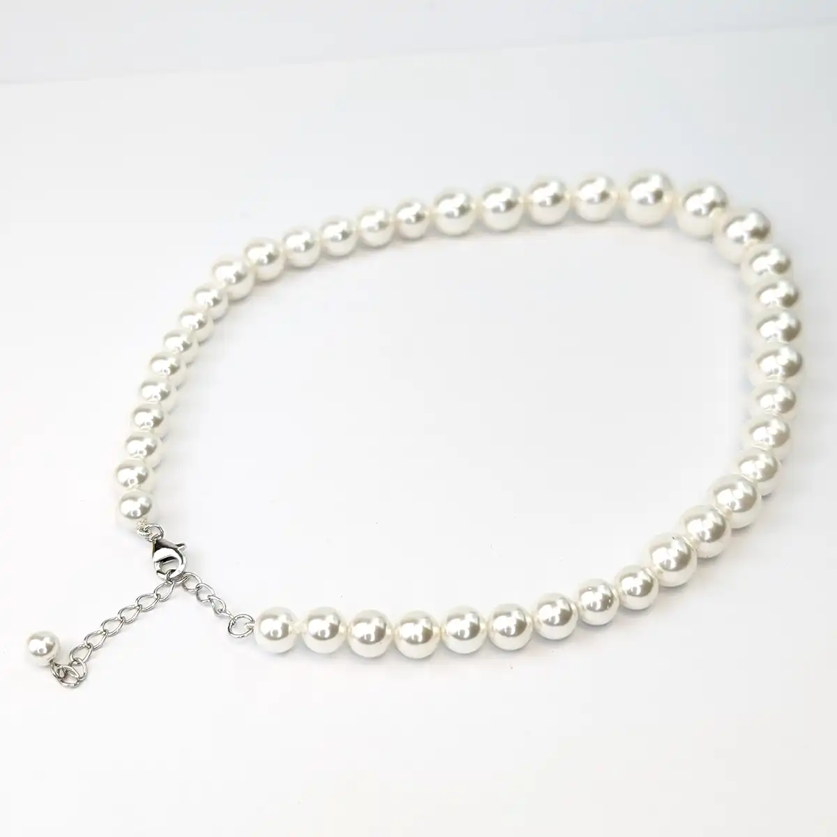 Graduated Shell Pearl Necklace - Image 3