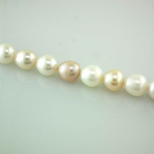 Alternative view of 9mm Freshwater Rice Pearl loose string, Multi-coloured