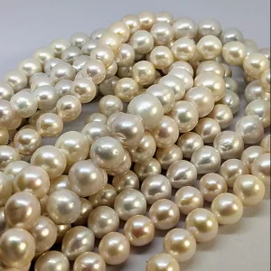 Alternative view of Edison Pearl Loose String, 10.5-12.5 mm graduated, white