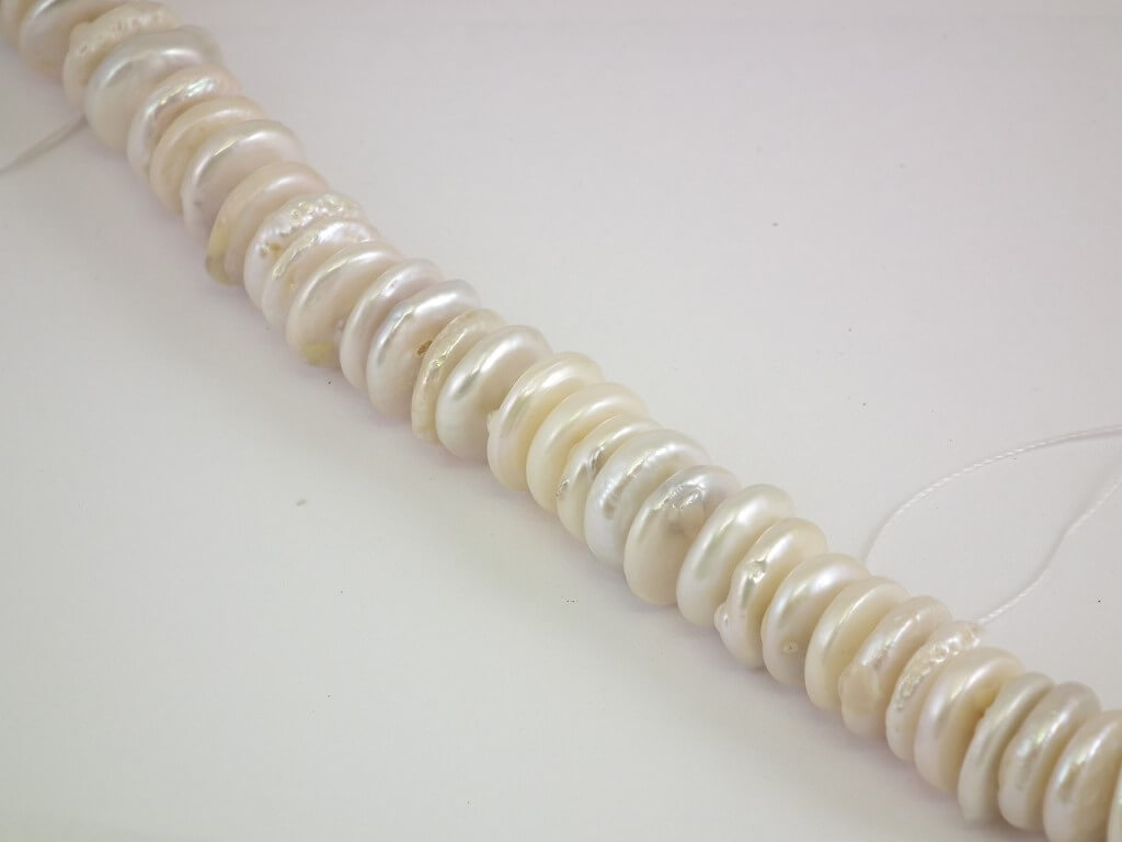 13.5mm Freshwater Coin, Disc Pearl, Black or White - Image 2