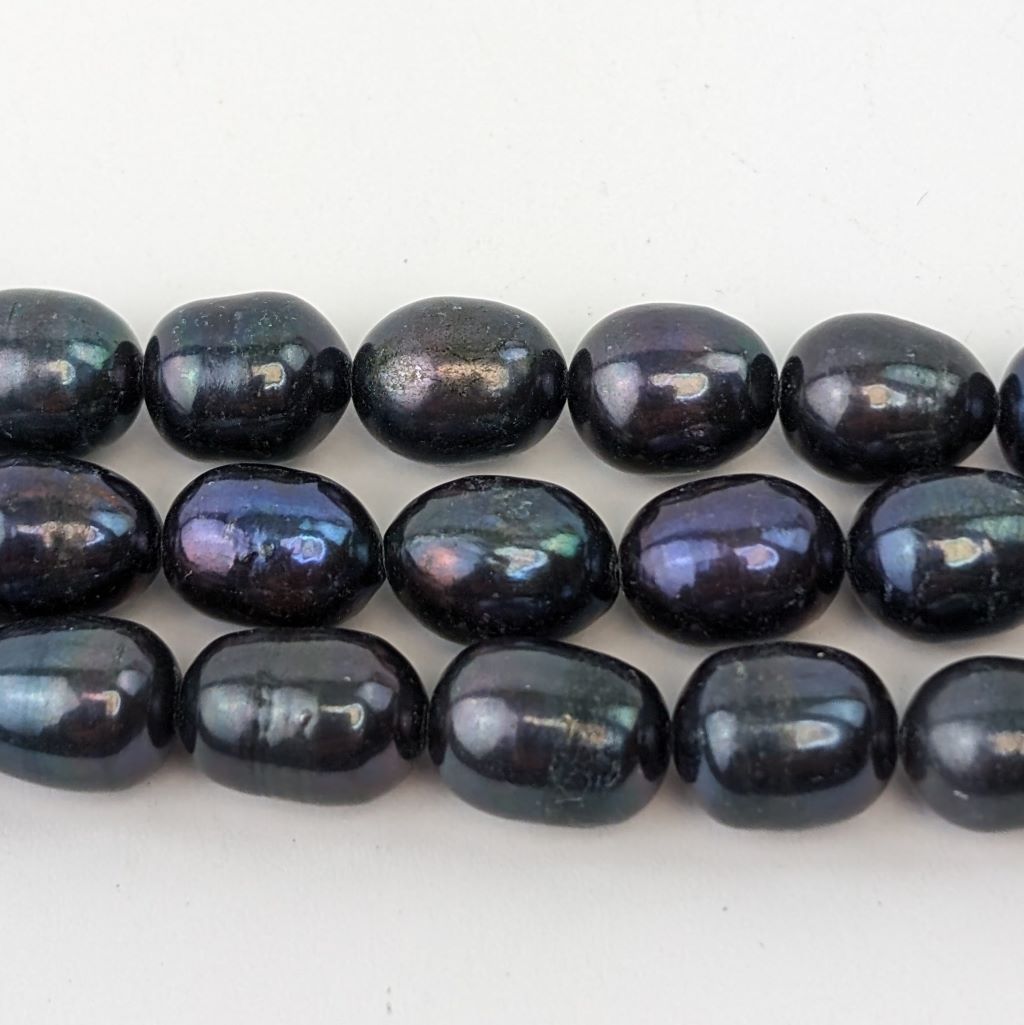 Freshwater Rice Pearl Loose String, Black 8x10mm - Image 2
