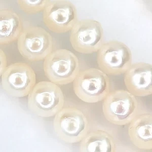 4-4.5mm Classic Round Akoya Pearls - Image 5