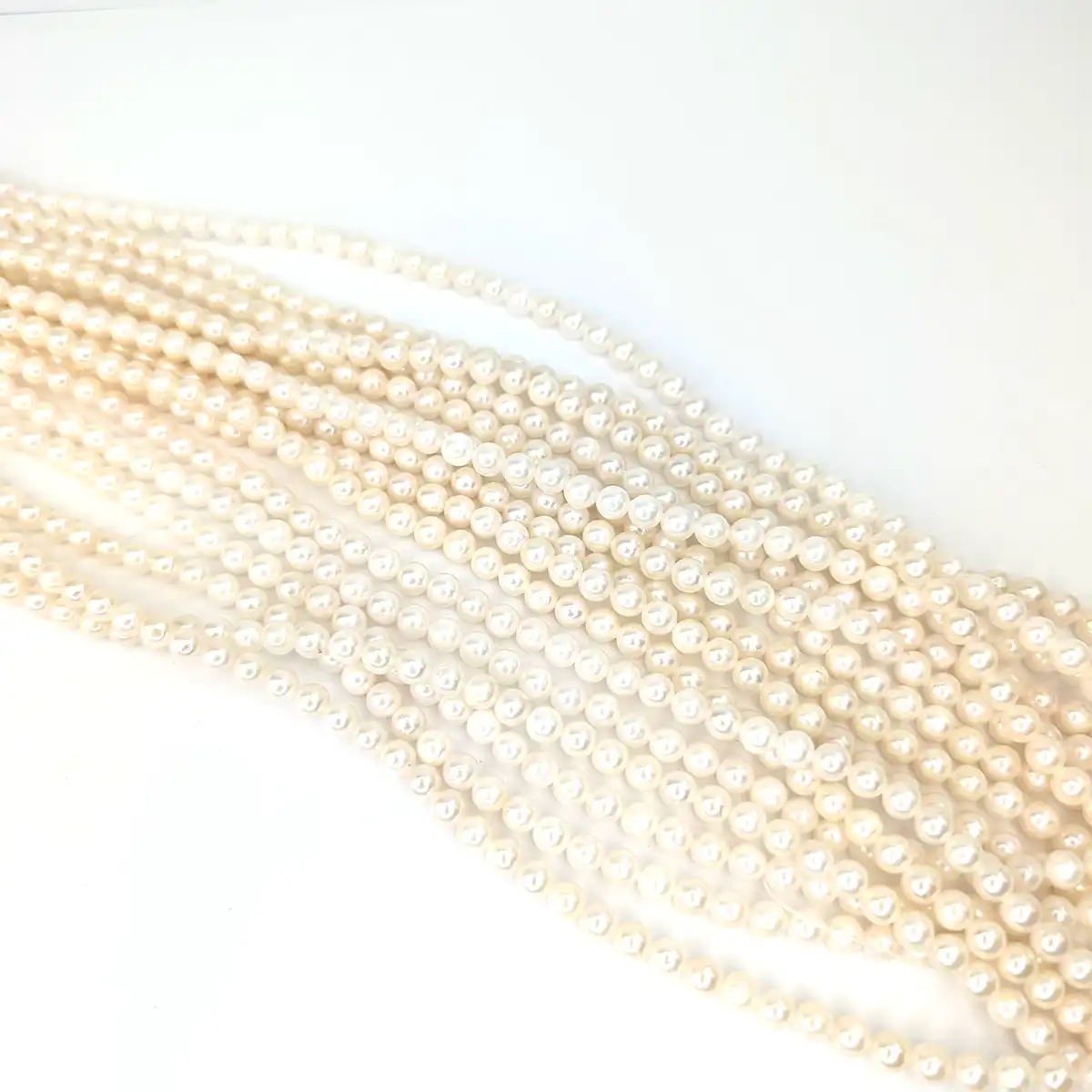4-4.5mm Classic Round Akoya Pearls - Image 4