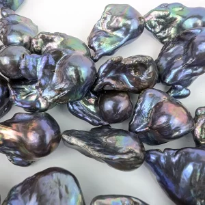 Medium Fireball Peacock Black Pearls - Image 2