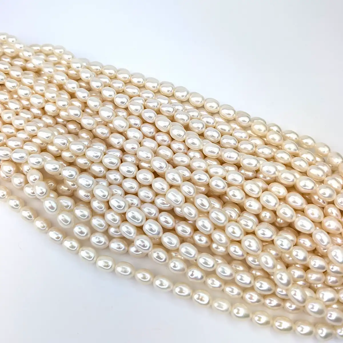 AA Rice Pearls - Freshwater white pearl string 6.5-7.5mm - Image 2