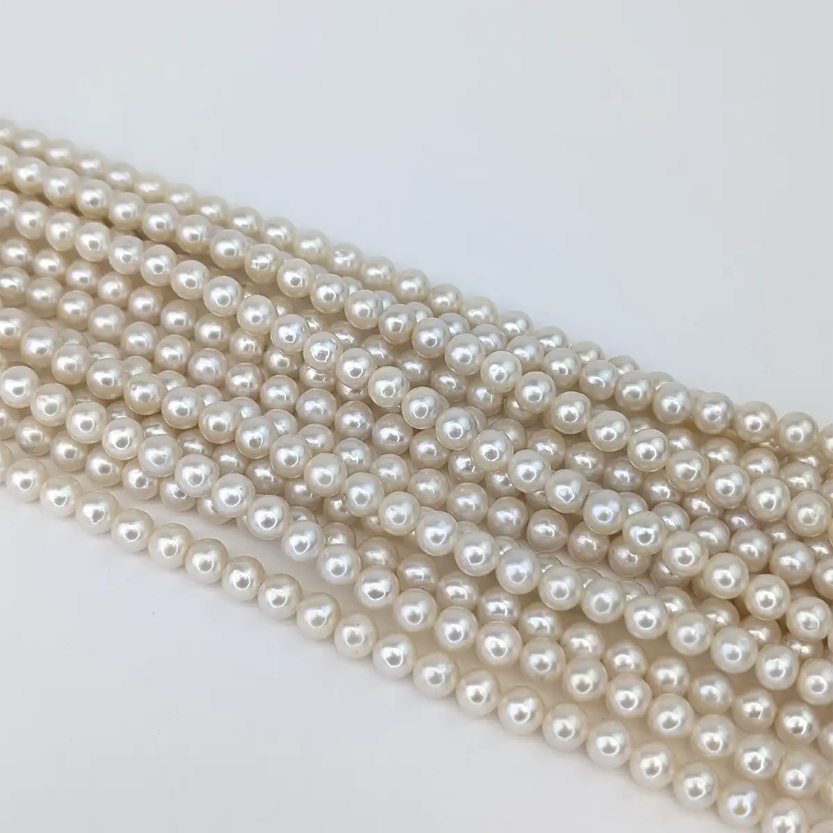 Freshwater Akoya-like Loose Pearls White 5.5-6mm - Image 3