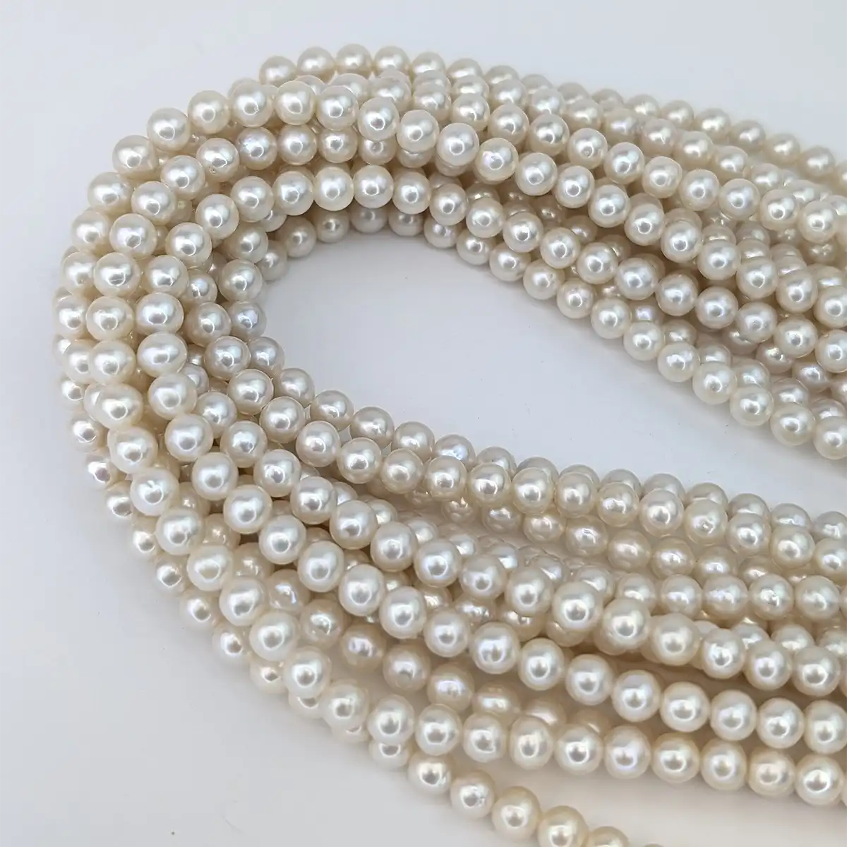 Freshwater Akoya-like Loose Pearls White 5.5-6mm - Image 4