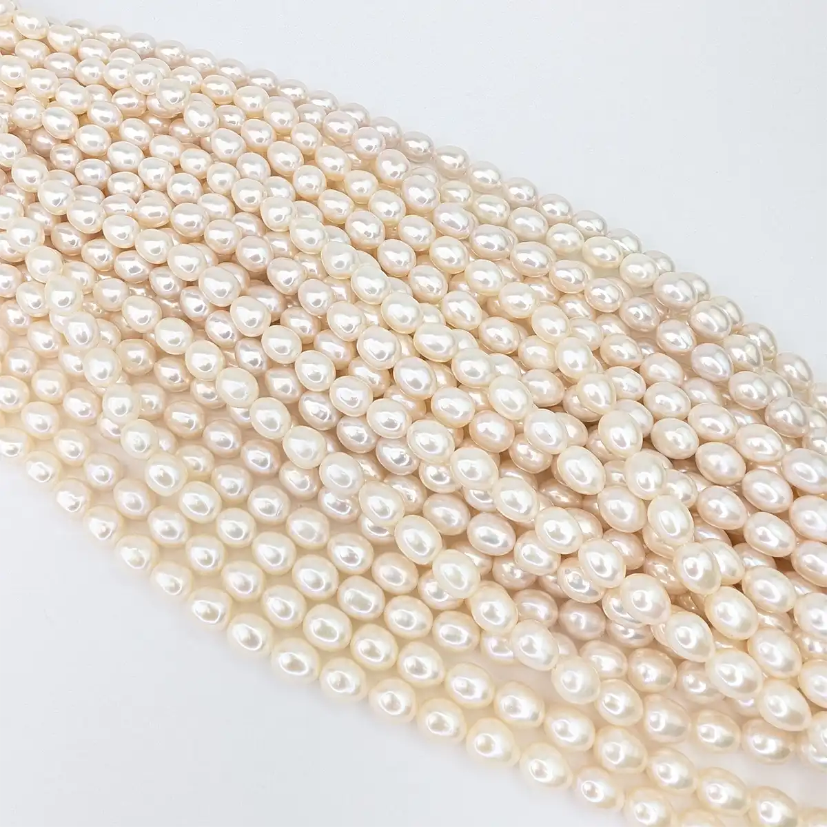 Freshwater Rice Pearls for Stringing 7.5-8mm - Image 4