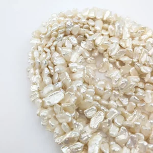 Biwa 'Tooth' Pearls White, Great Lustre - Image 3