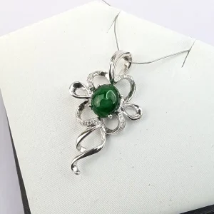 Jadeite Pendant on 18k